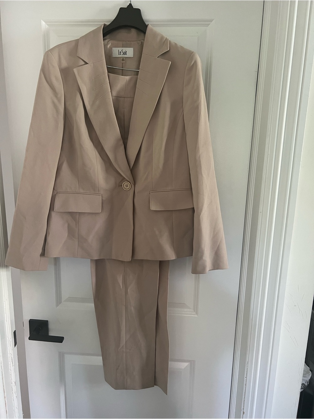 Le Suit Womens Tan Beige 2 Piece Pant Suit Blazer Trousers Size 12 Business Work